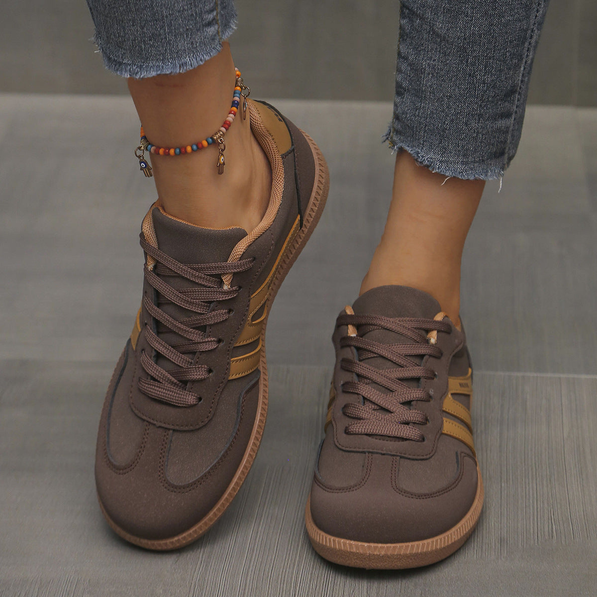Deliza | Orthopaedic Trainers