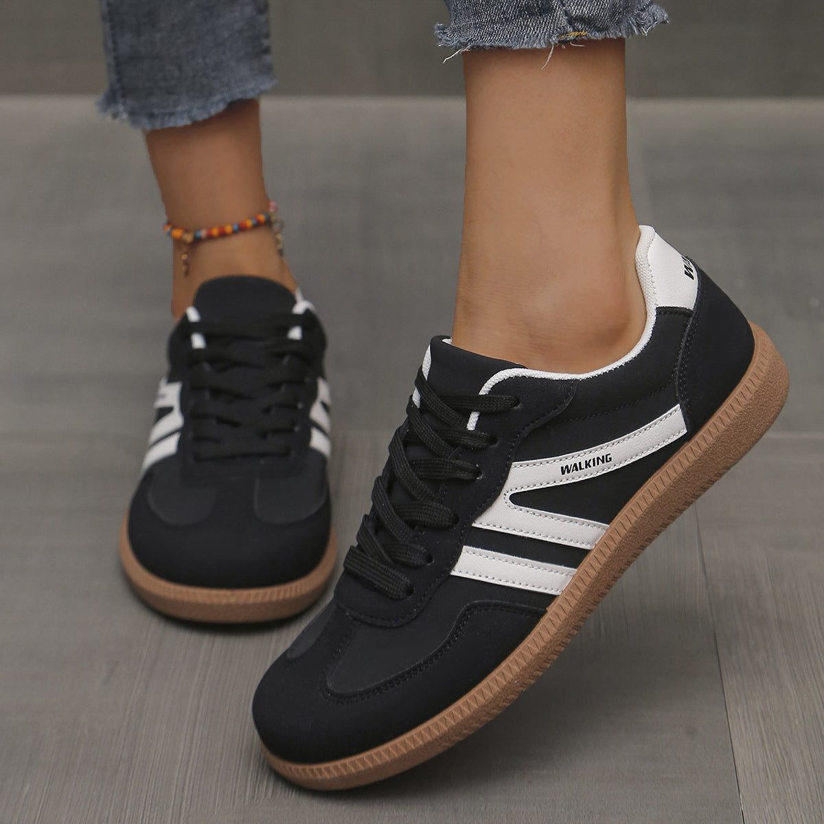 Deliza | Orthopaedic Trainers