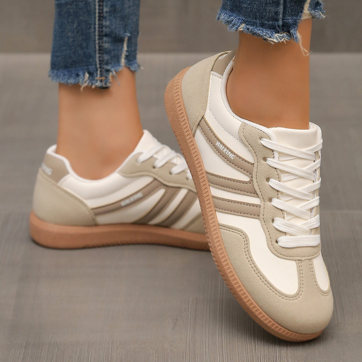 Deliza | Orthopaedic Trainers