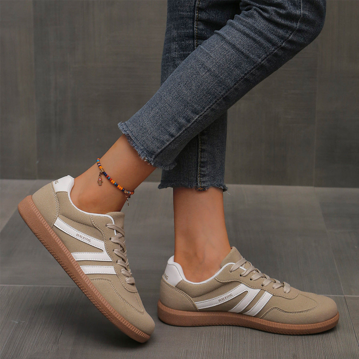 Deliza | Orthopaedic Trainers